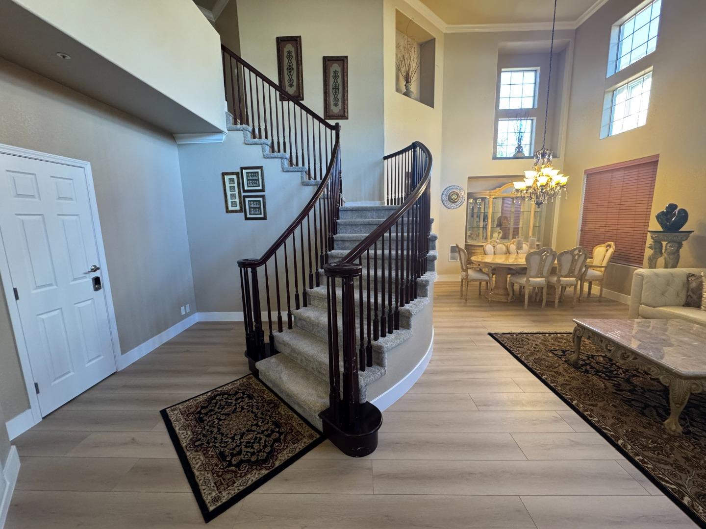 Detail Gallery Image 4 of 50 For 10 Rhine Cir, Salinas,  CA 93906 - 3 Beds | 2 Baths