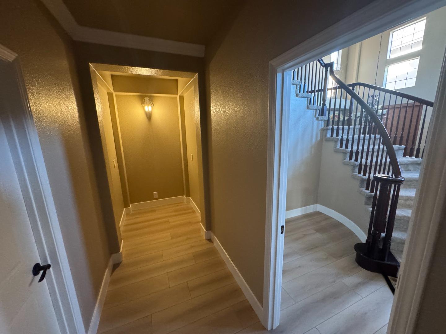 Detail Gallery Image 8 of 50 For 10 Rhine Cir, Salinas,  CA 93906 - 3 Beds | 2 Baths