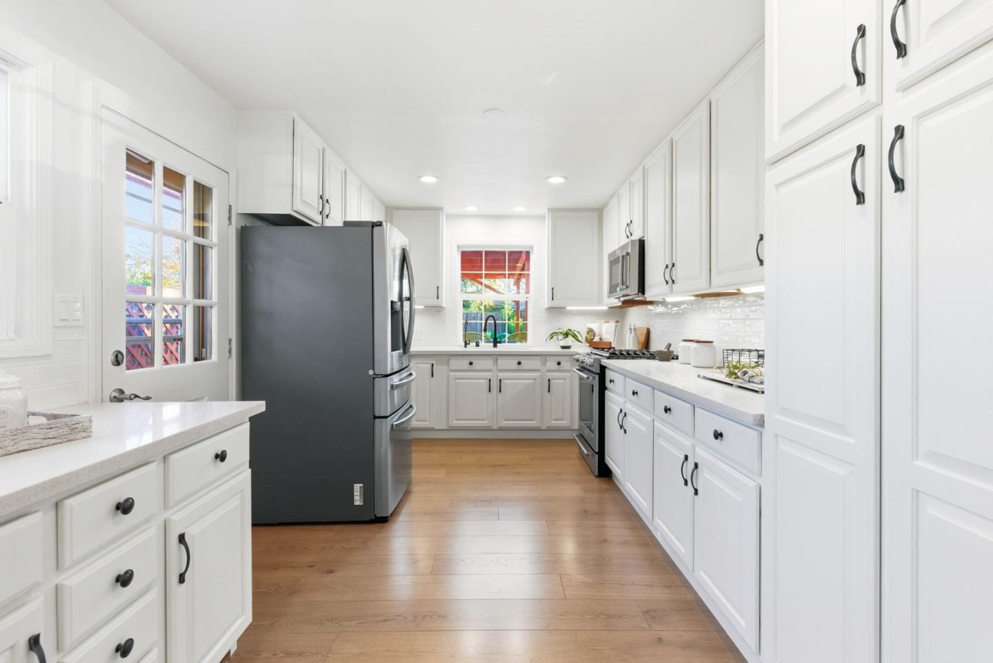 Detail Gallery Image 13 of 68 For 2920 Fresno St, Santa Clara,  CA 95051 - 4 Beds | 2 Baths