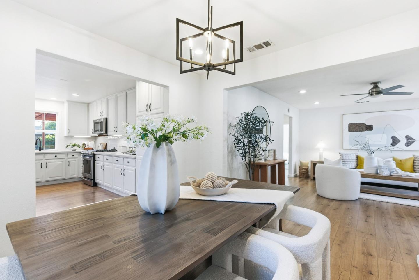 Detail Gallery Image 9 of 68 For 2920 Fresno St, Santa Clara,  CA 95051 - 4 Beds | 2 Baths