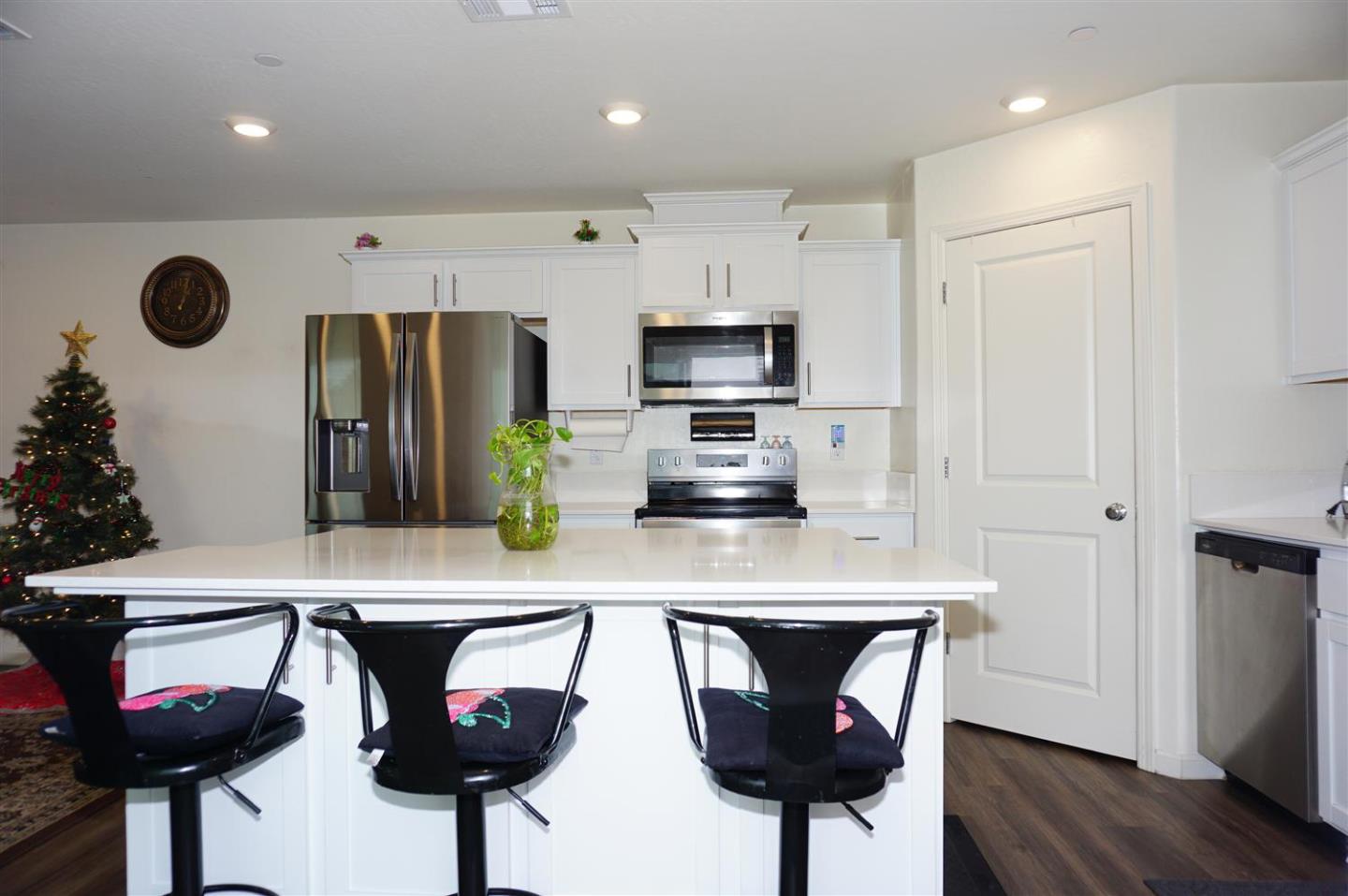 Detail Gallery Image 12 of 38 For 405 Greene Way, Los Banos,  CA 93635 - 3 Beds | 2/1 Baths