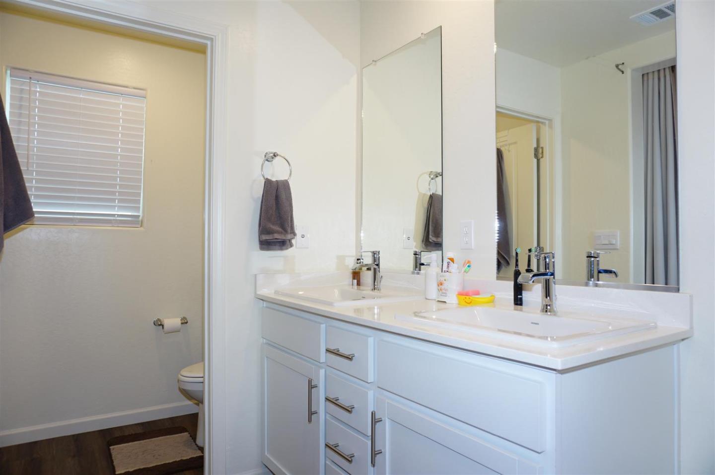 Detail Gallery Image 26 of 38 For 405 Greene Way, Los Banos,  CA 93635 - 3 Beds | 2/1 Baths