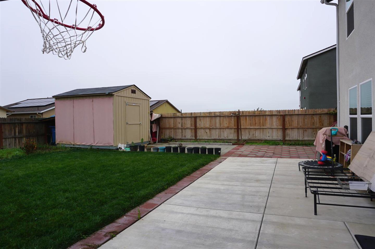 Detail Gallery Image 34 of 38 For 405 Greene Way, Los Banos,  CA 93635 - 3 Beds | 2/1 Baths