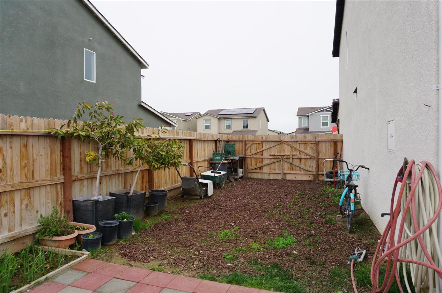 Detail Gallery Image 37 of 38 For 405 Greene Way, Los Banos,  CA 93635 - 3 Beds | 2/1 Baths