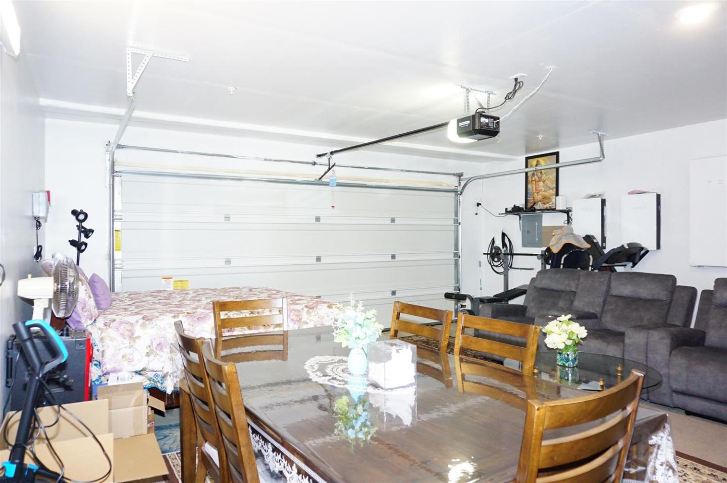 Detail Gallery Image 9 of 38 For 405 Greene Way, Los Banos,  CA 93635 - 3 Beds | 2/1 Baths