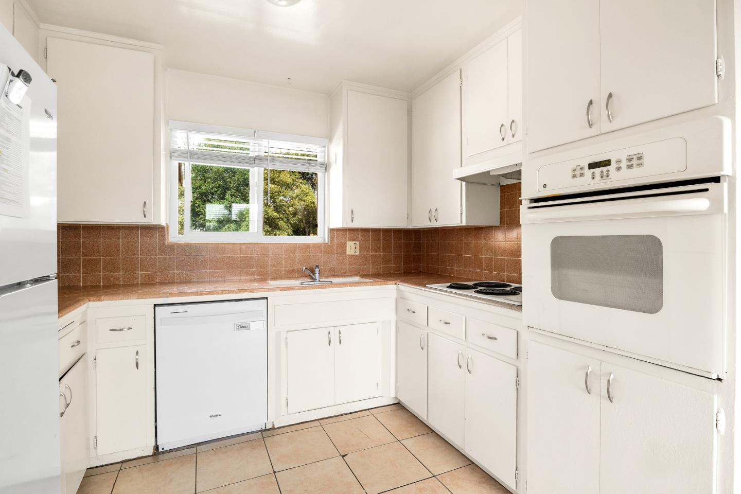 Detail Gallery Image 13 of 22 For 238 San Lorenzo Blvd, Santa Cruz,  CA 95060 - – Beds | – Baths