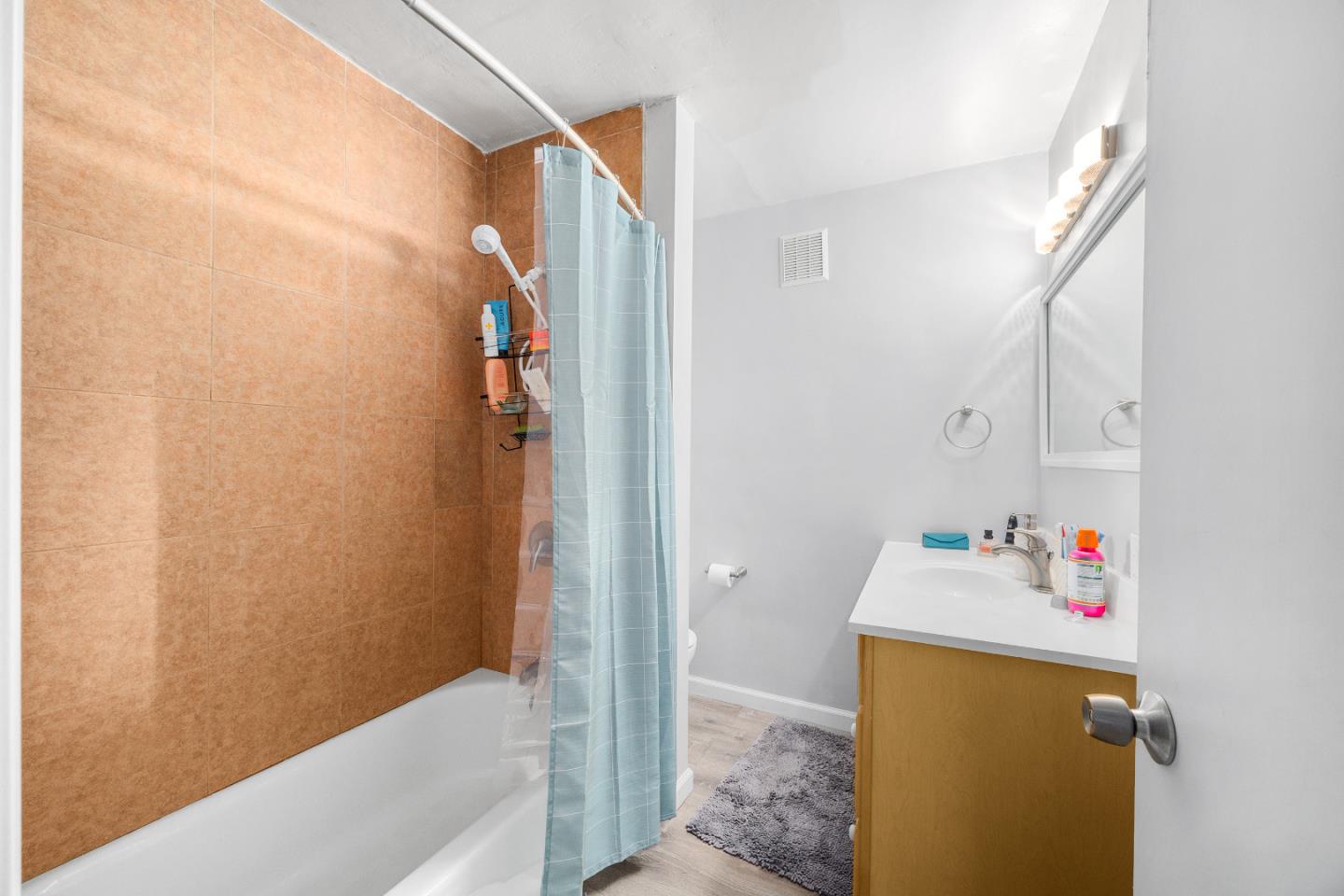 Detail Gallery Image 8 of 22 For 238 San Lorenzo Blvd, Santa Cruz,  CA 95060 - – Beds | – Baths