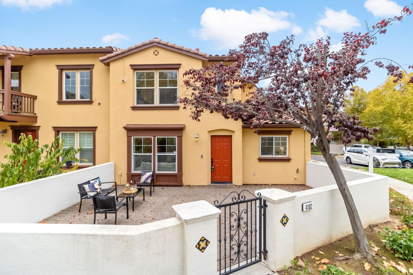 Detail Gallery Image 2 of 57 For 4182 Lautrec Dr, San Jose,  CA 95135 - 3 Beds | 2/1 Baths