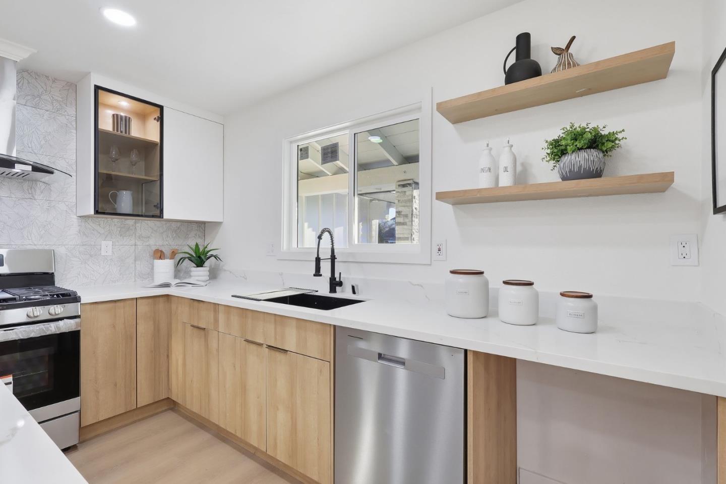 Detail Gallery Image 11 of 47 For 6624 Catamaran St, San Jose,  CA 95119 - 4 Beds | 2 Baths