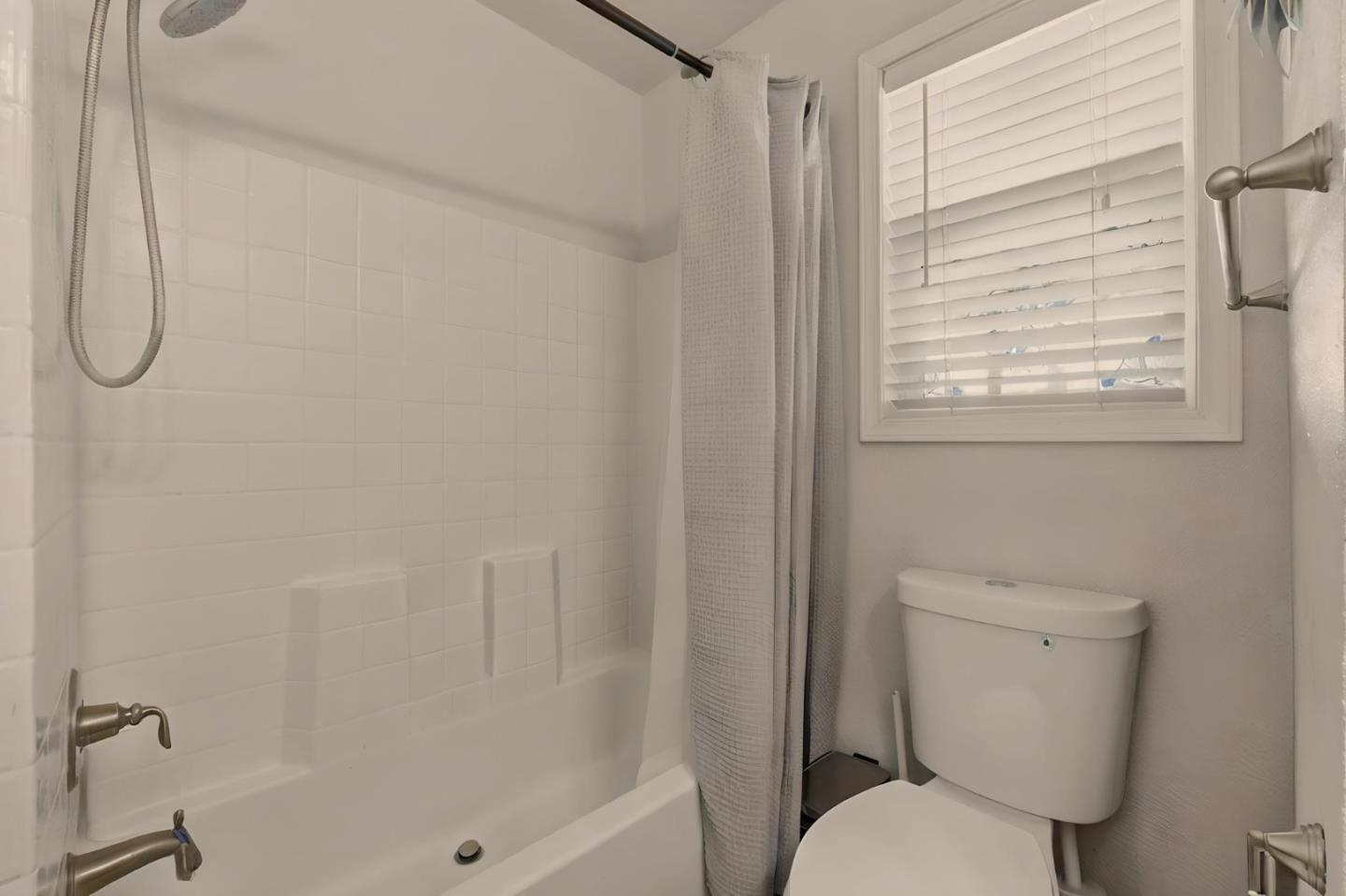 Detail Gallery Image 23 of 31 For 789 Green Valley Road Rd #108,  Watsonville,  CA 95076 - 3 Beds | 2 Baths