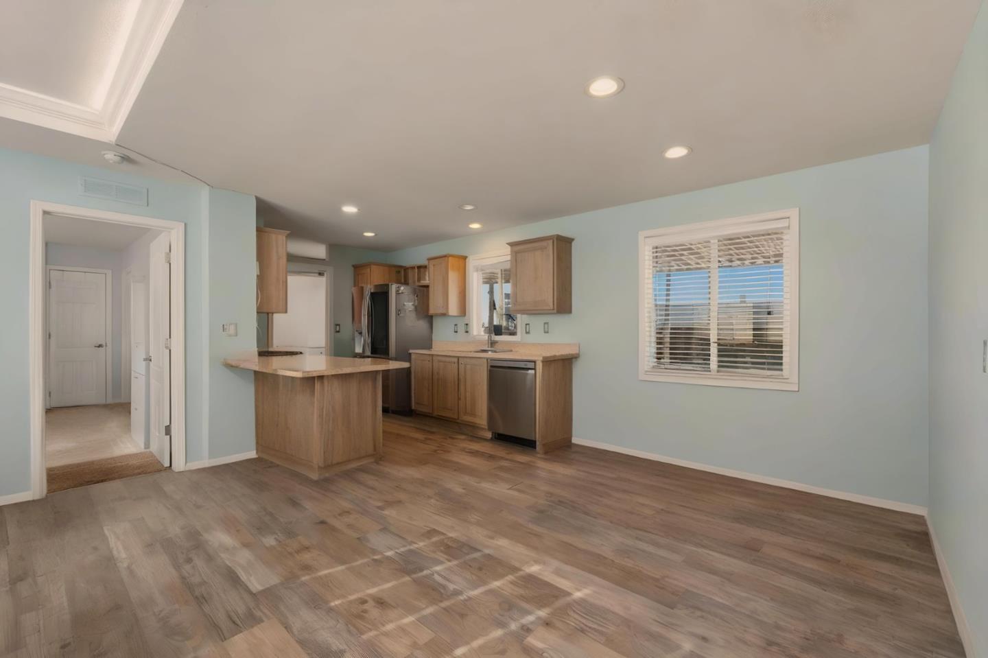 Detail Gallery Image 8 of 31 For 789 Green Valley Road Rd #108,  Watsonville,  CA 95076 - 3 Beds | 2 Baths