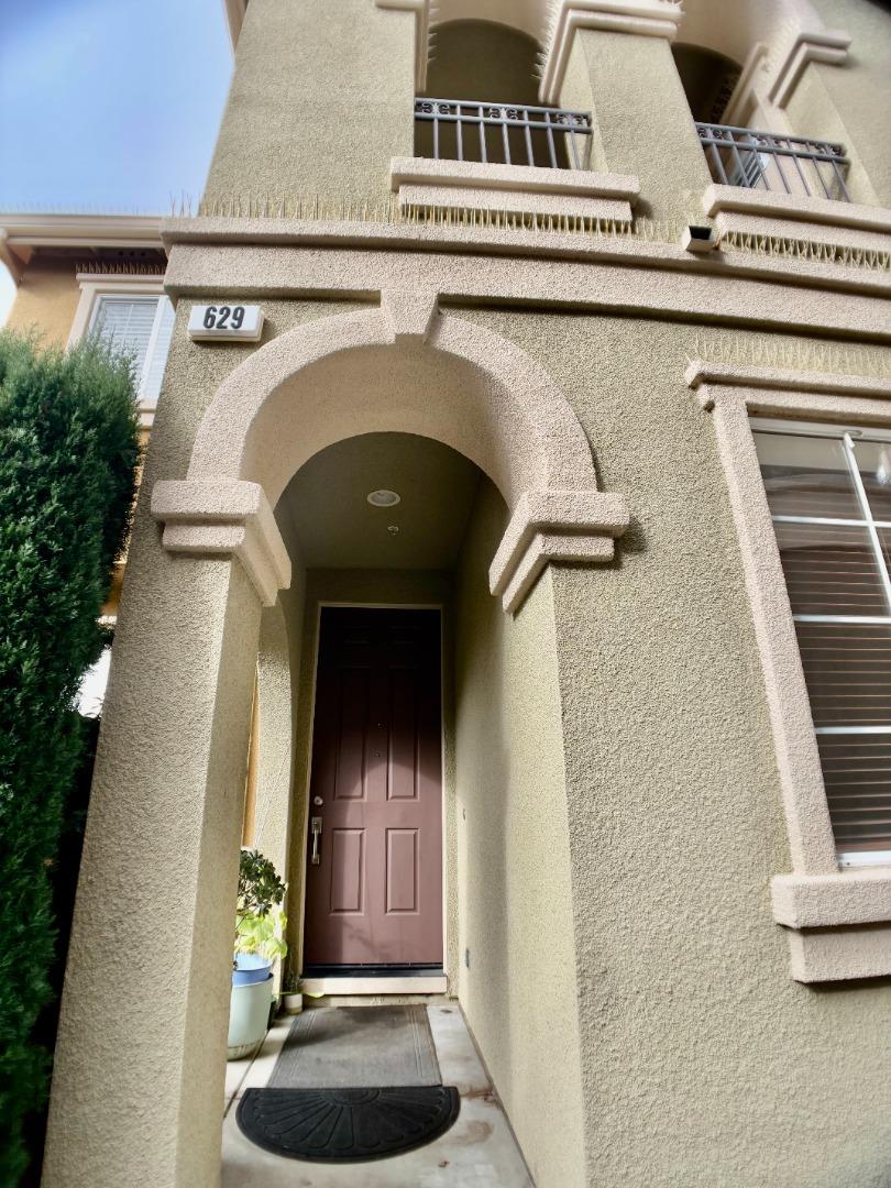 Detail Gallery Image 4 of 35 For 629 Adeline Ave, San Jose,  CA 95136 - 2 Beds | 2 Baths