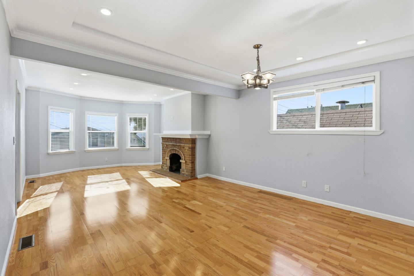 Detail Gallery Image 19 of 58 For 75 Gambetta St, Daly City,  CA 94014 - 6 Beds | 4 Baths