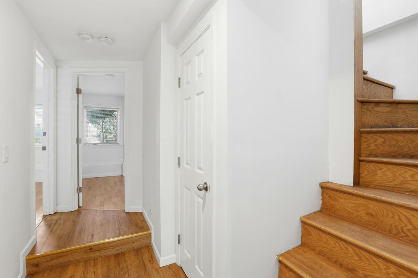 Detail Gallery Image 20 of 58 For 75 Gambetta St, Daly City,  CA 94014 - 6 Beds | 4 Baths