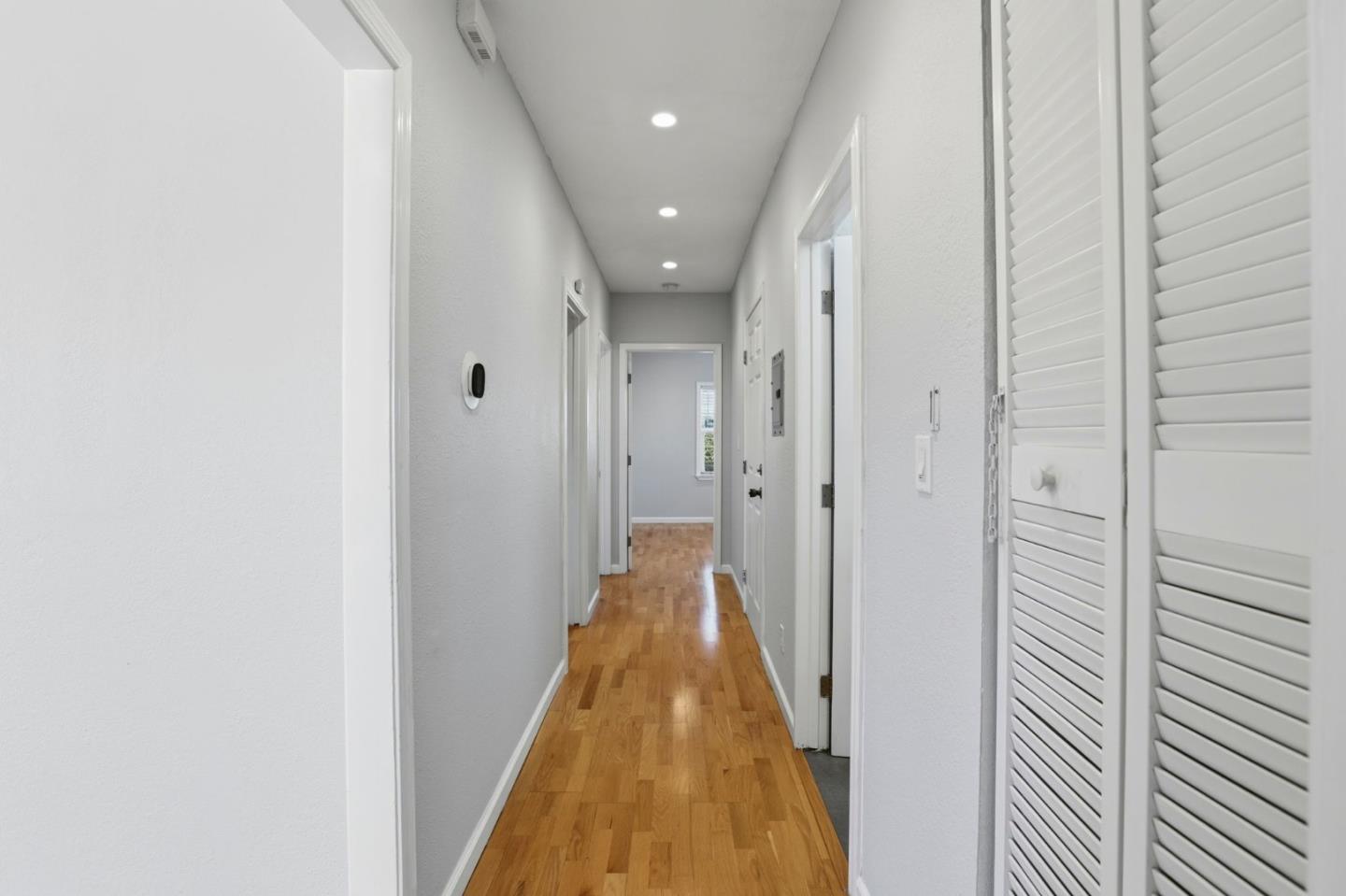 Detail Gallery Image 23 of 58 For 75 Gambetta St, Daly City,  CA 94014 - 6 Beds | 4 Baths