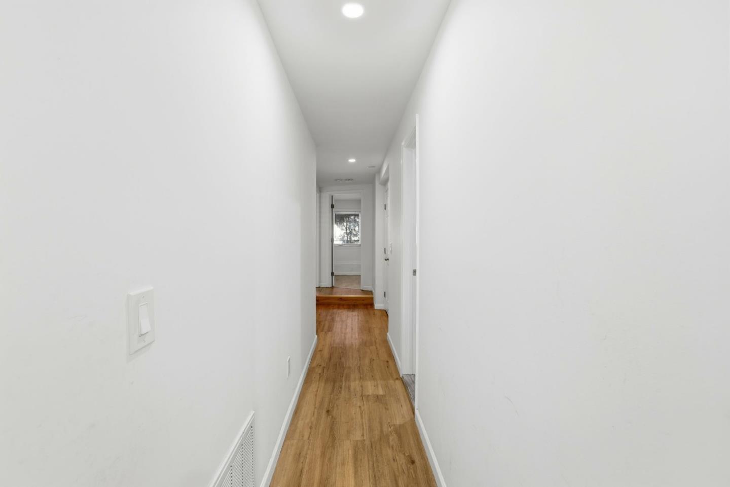 Detail Gallery Image 26 of 58 For 75 Gambetta St, Daly City,  CA 94014 - 6 Beds | 4 Baths