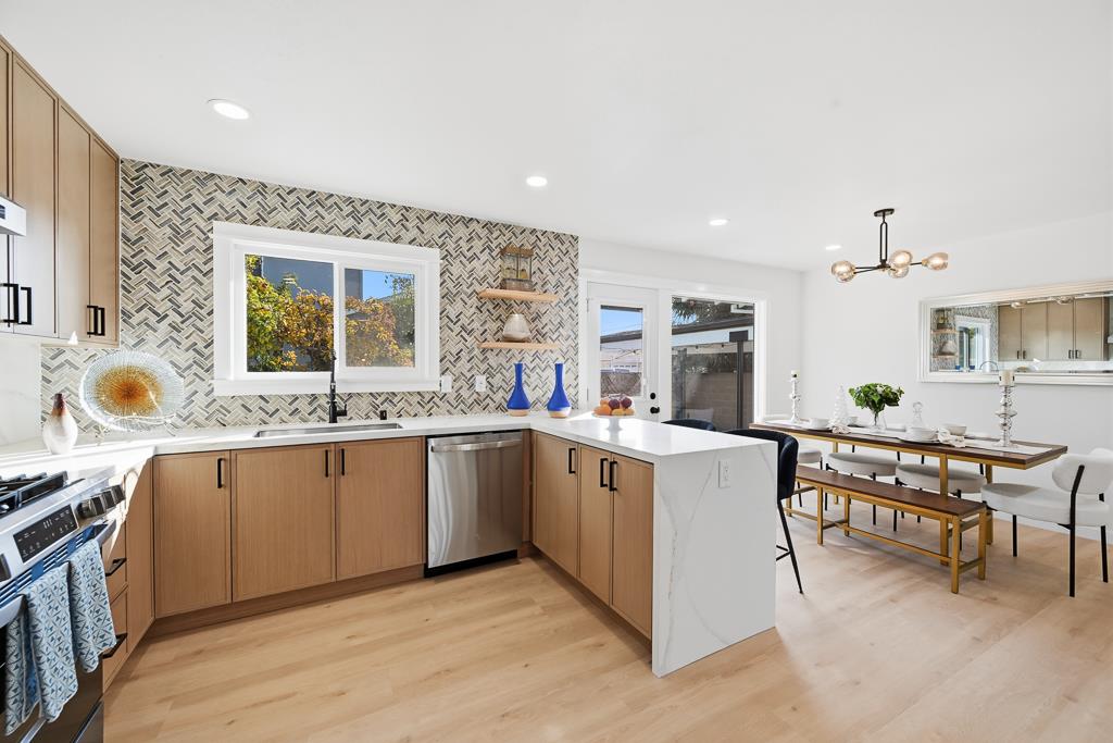 Detail Gallery Image 28 of 66 For 1884 Lanier Ave, San Leandro,  CA 94579 - 4 Beds | 3 Baths