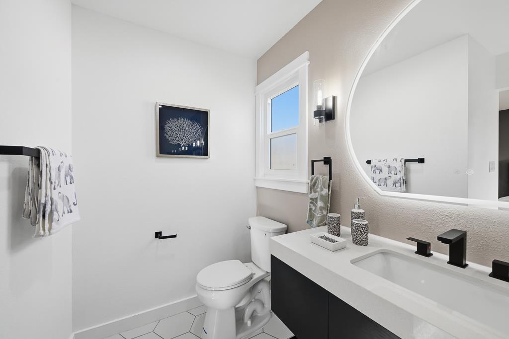 Detail Gallery Image 37 of 66 For 1884 Lanier Ave, San Leandro,  CA 94579 - 4 Beds | 3 Baths