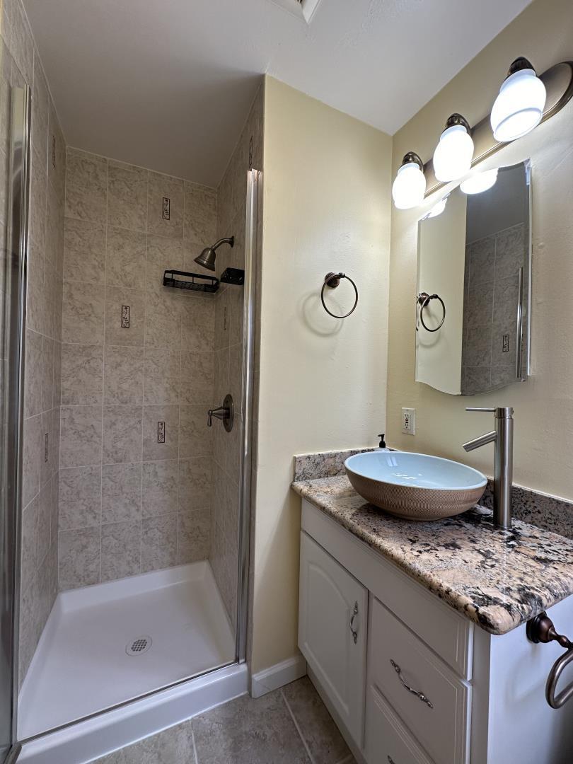 Detail Gallery Image 13 of 26 For 1934 Foxworthy Ave, San Jose,  CA 95124 - 3 Beds | 2 Baths