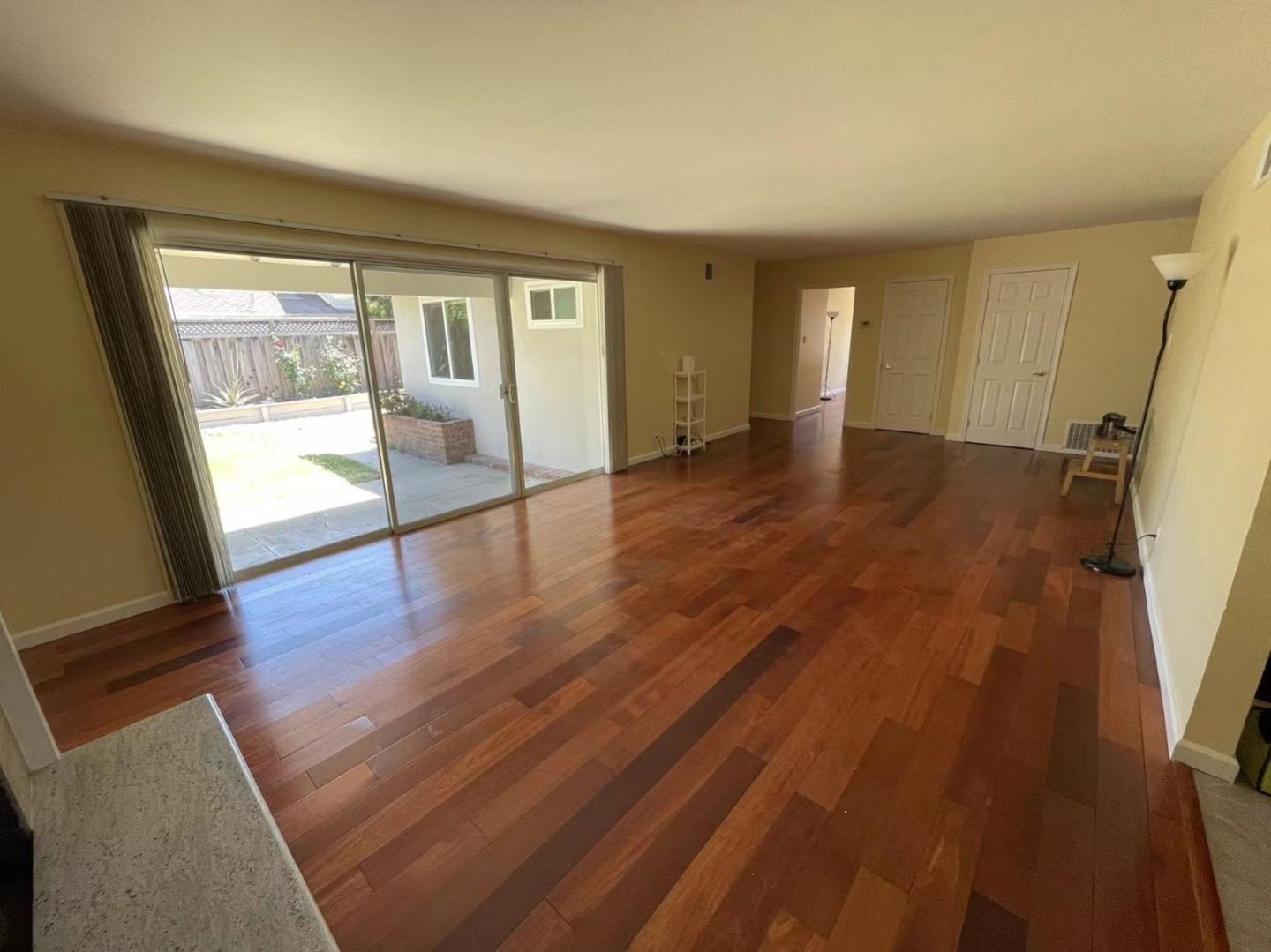 Detail Gallery Image 7 of 26 For 1934 Foxworthy Ave, San Jose,  CA 95124 - 3 Beds | 2 Baths