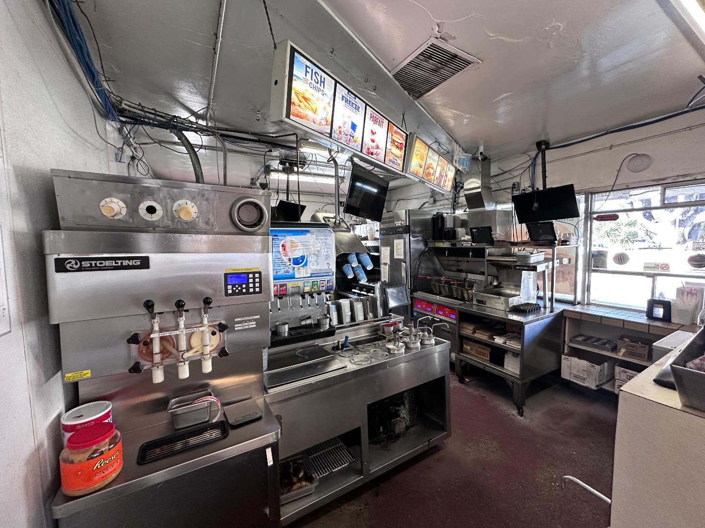 Detail Gallery Image 14 of 51 For 229 Laurel St, Santa Cruz,  CA 95060 - – Beds | – Baths