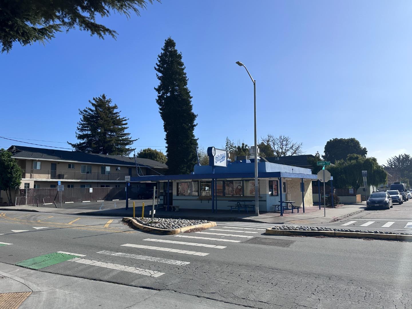 Detail Gallery Image 16 of 51 For 229 Laurel St, Santa Cruz,  CA 95060 - – Beds | – Baths