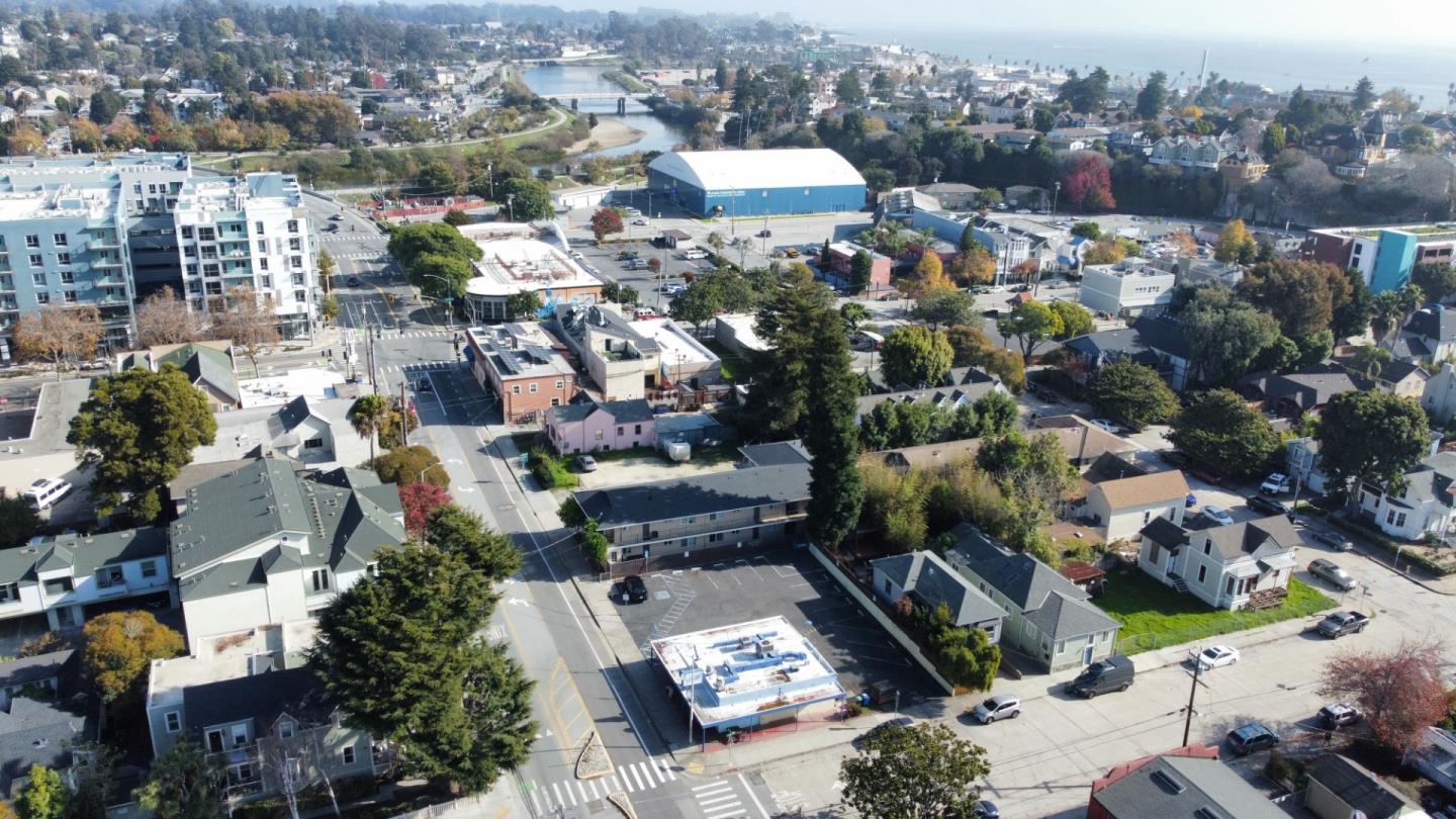 Detail Gallery Image 21 of 51 For 229 Laurel St, Santa Cruz,  CA 95060 - – Beds | – Baths