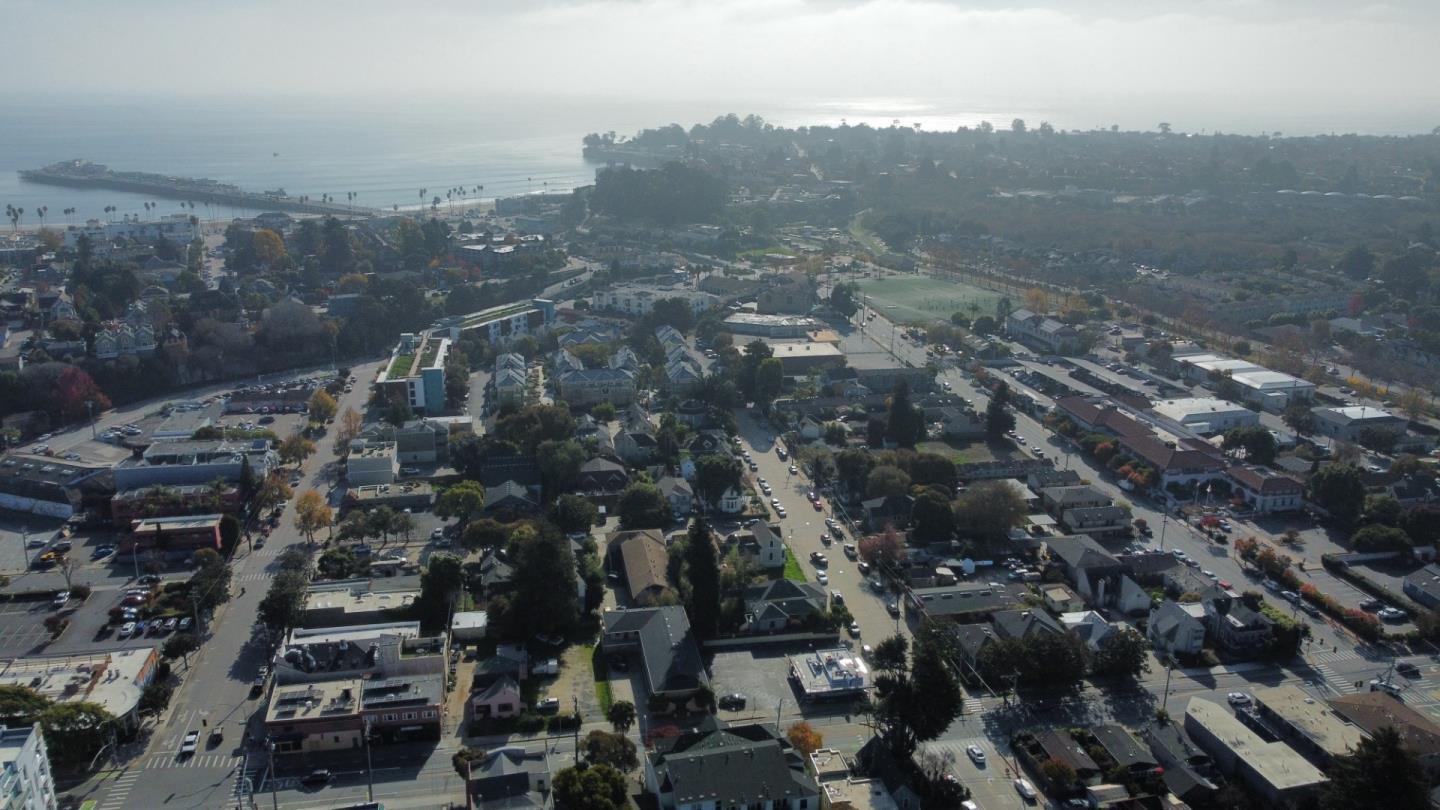 Detail Gallery Image 37 of 51 For 229 Laurel St, Santa Cruz,  CA 95060 - – Beds | – Baths