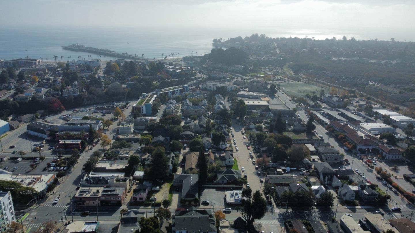 Detail Gallery Image 38 of 51 For 229 Laurel St, Santa Cruz,  CA 95060 - – Beds | – Baths