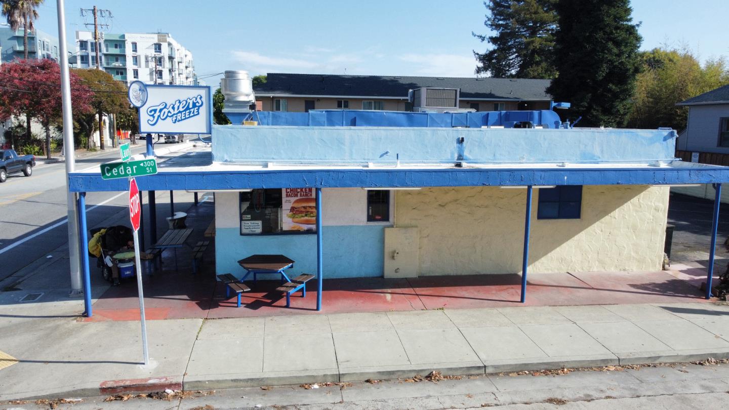 Detail Gallery Image 4 of 51 For 229 Laurel St, Santa Cruz,  CA 95060 - – Beds | – Baths