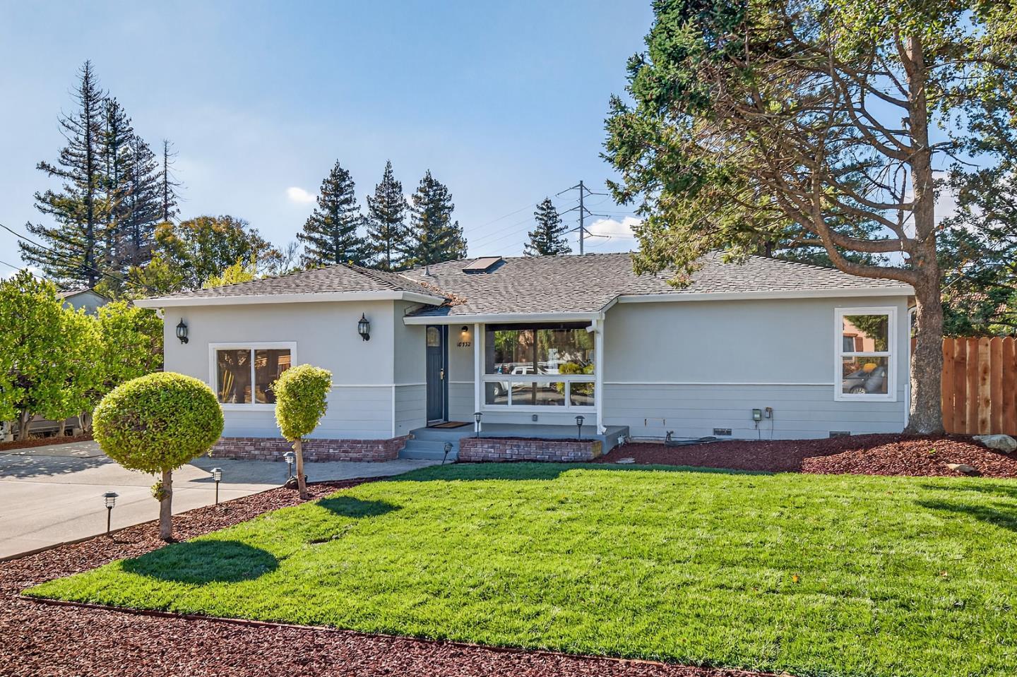 Detail Gallery Image 5 of 41 For 18732 Afton Ave, Saratoga,  CA 95070 - 4 Beds | 2 Baths