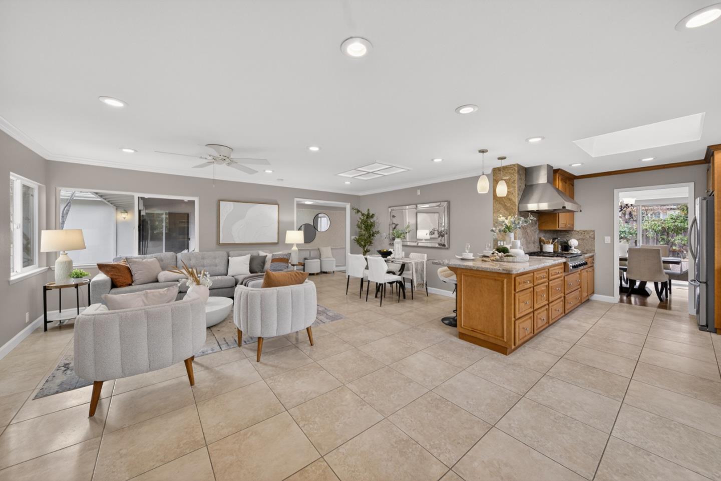 Detail Gallery Image 18 of 117 For 10155 Western Dr, Cupertino,  CA 95014 - 4 Beds | 3 Baths