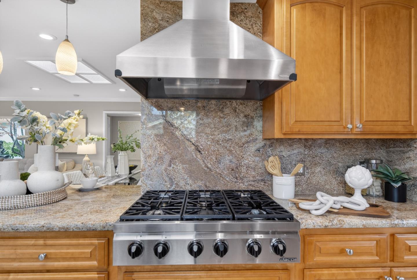 Detail Gallery Image 20 of 117 For 10155 Western Dr, Cupertino,  CA 95014 - 4 Beds | 3 Baths