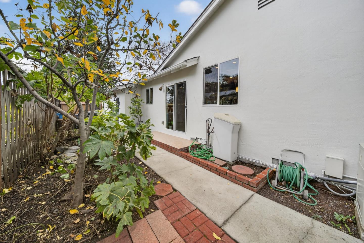 Detail Gallery Image 72 of 117 For 10155 Western Dr, Cupertino,  CA 95014 - 4 Beds | 3 Baths