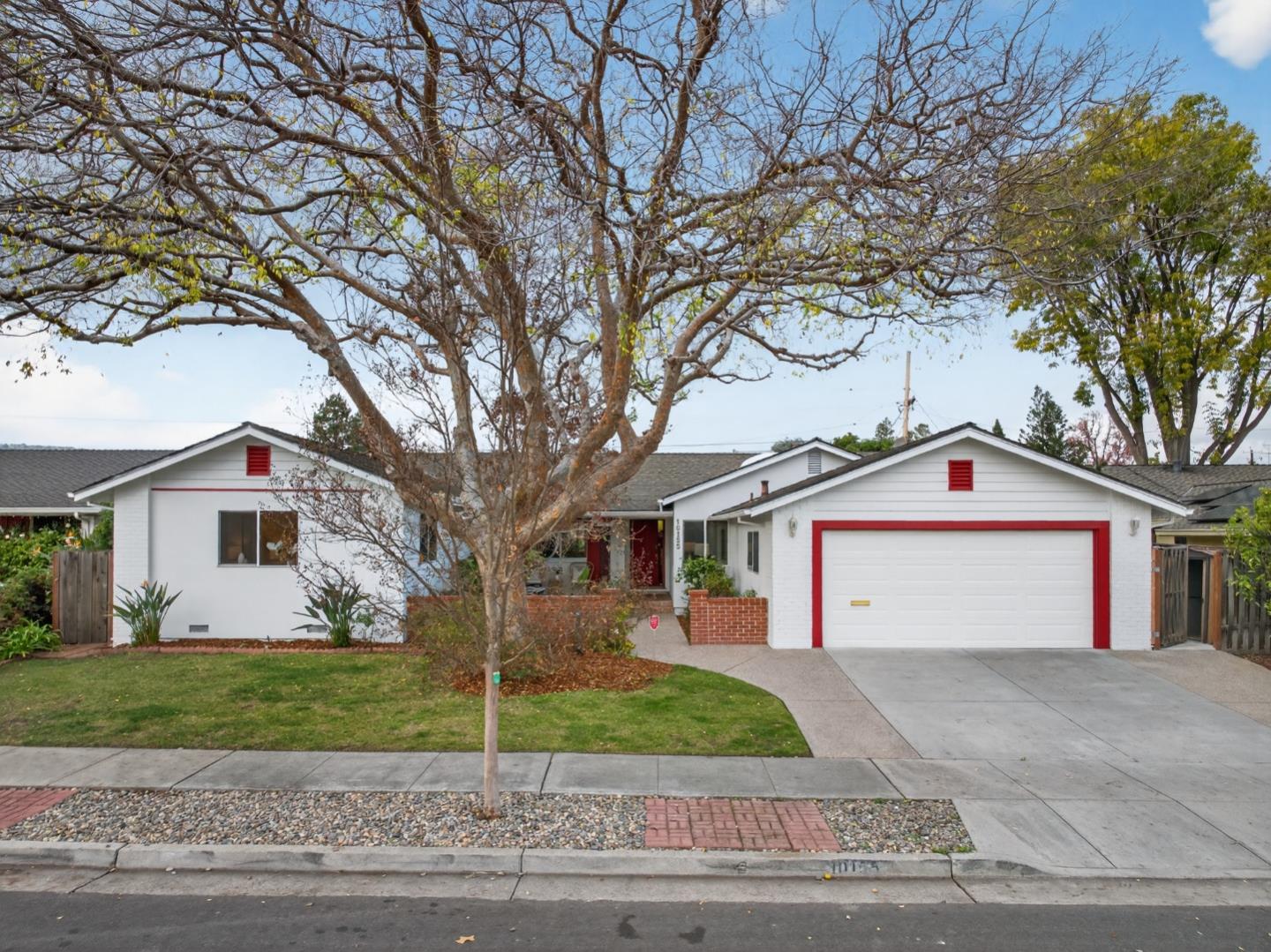 Detail Gallery Image 91 of 117 For 10155 Western Dr, Cupertino,  CA 95014 - 4 Beds | 3 Baths