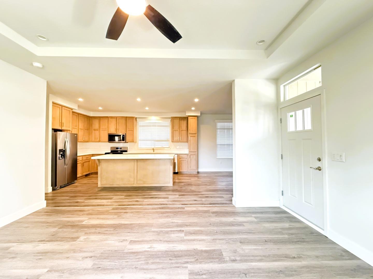 Detail Gallery Image 13 of 30 For 430 Giannotta Way #430,  San Jose,  CA 95133 - 3 Beds | 2 Baths