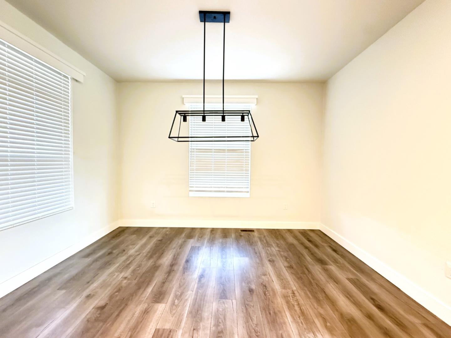 Detail Gallery Image 16 of 30 For 430 Giannotta Way #430,  San Jose,  CA 95133 - 3 Beds | 2 Baths