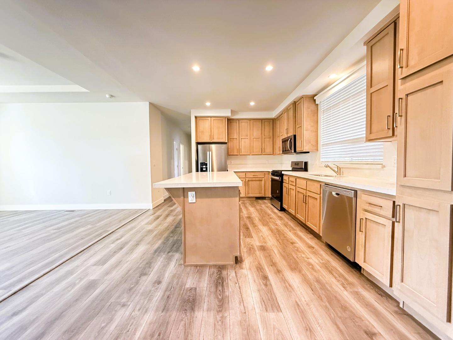 Detail Gallery Image 17 of 30 For 430 Giannotta Way #430,  San Jose,  CA 95133 - 3 Beds | 2 Baths