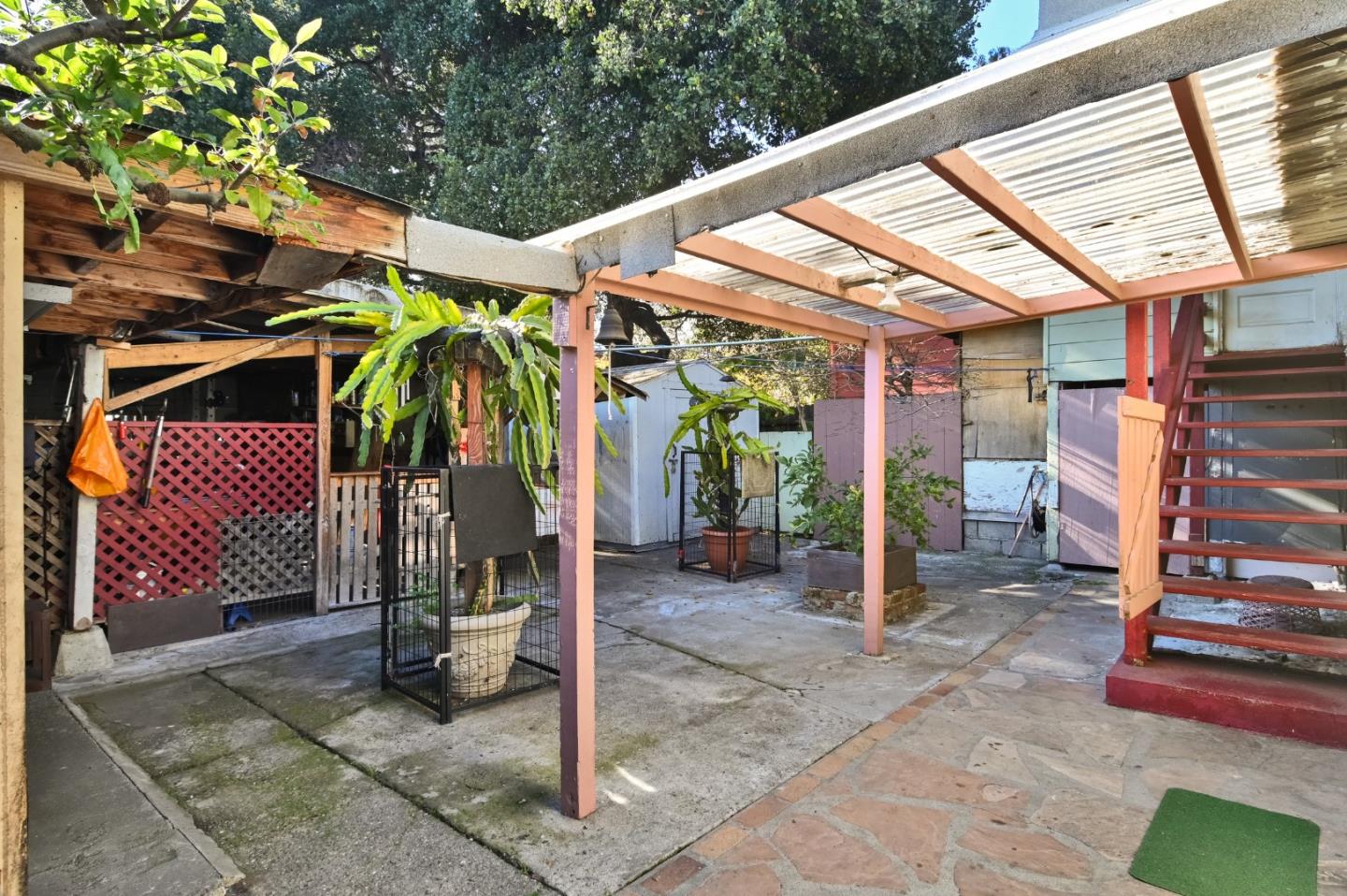 Detail Gallery Image 13 of 24 For 2819 E 23rd St, Oakland,  CA 94601 - 3 Beds | 2 Baths