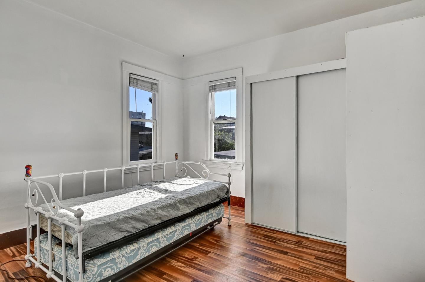 Detail Gallery Image 7 of 24 For 2819 E 23rd St, Oakland,  CA 94601 - 3 Beds | 2 Baths