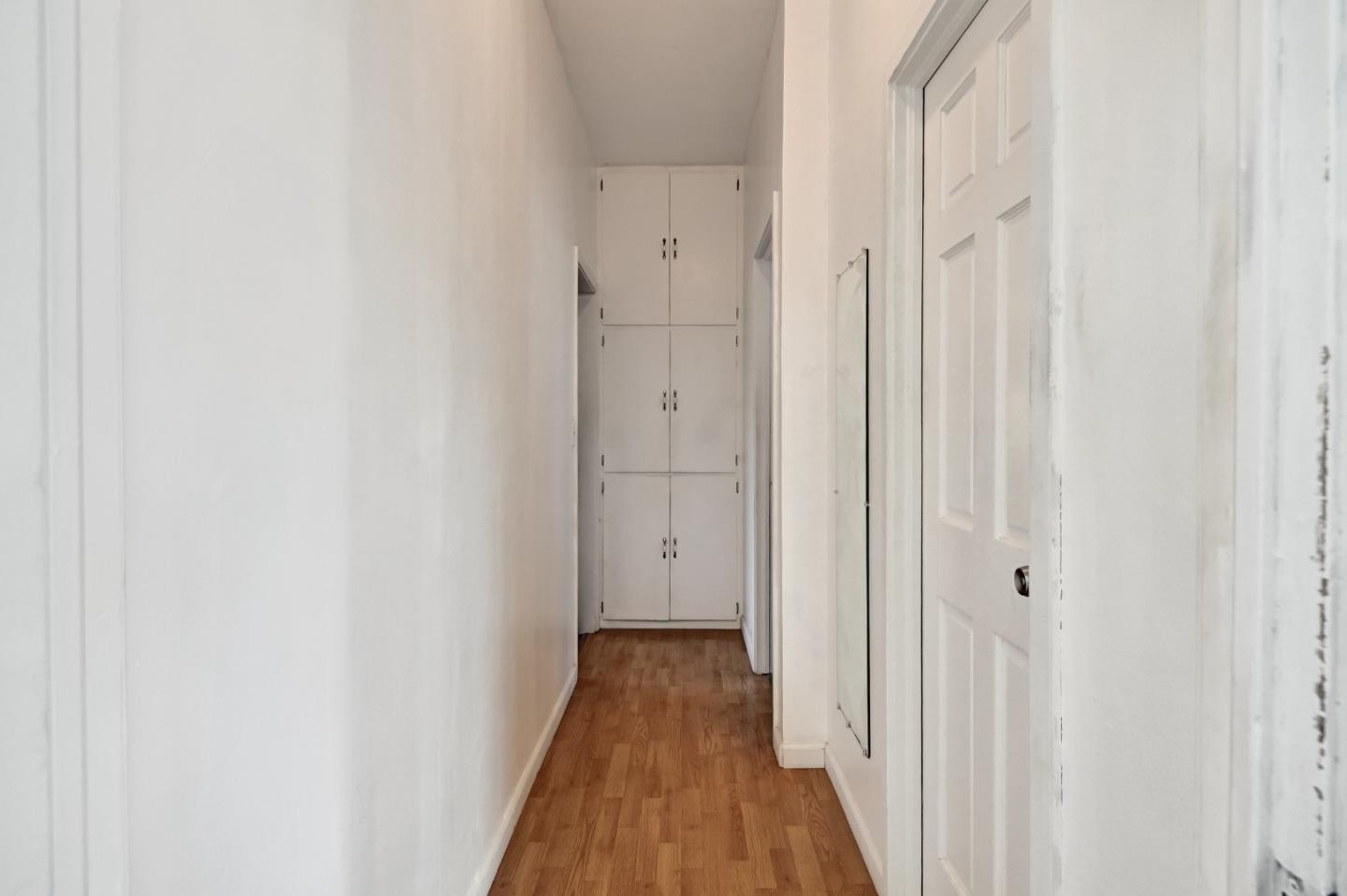 Detail Gallery Image 8 of 24 For 2819 E 23rd St, Oakland,  CA 94601 - 3 Beds | 2 Baths