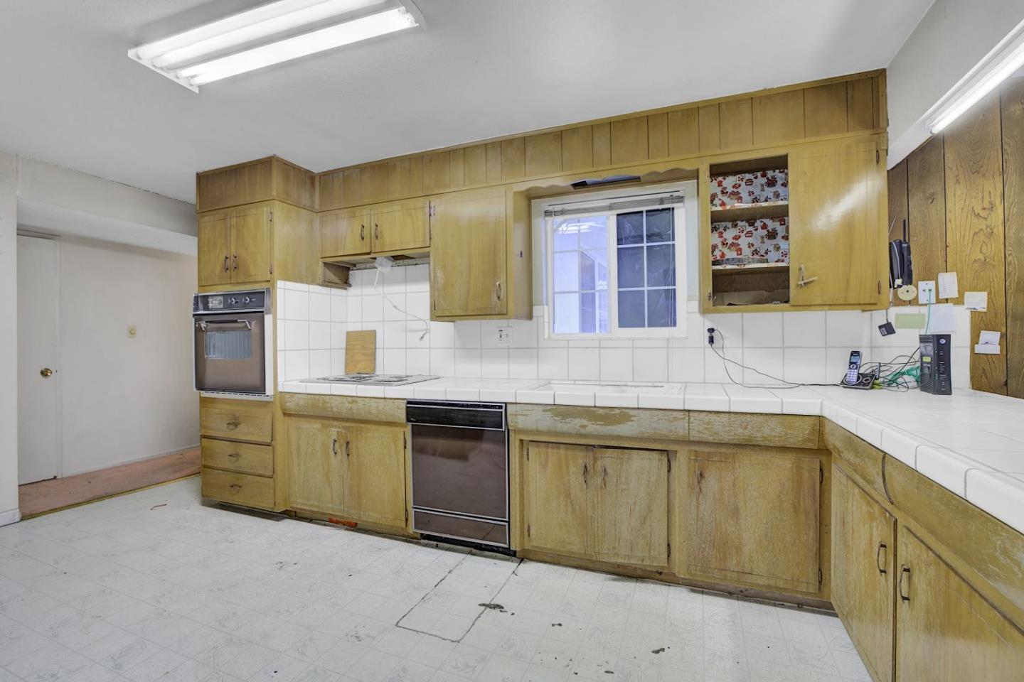 Detail Gallery Image 11 of 41 For 8734 Hermosa Ct, Stockton,  CA 95210 - 4 Beds | 2 Baths