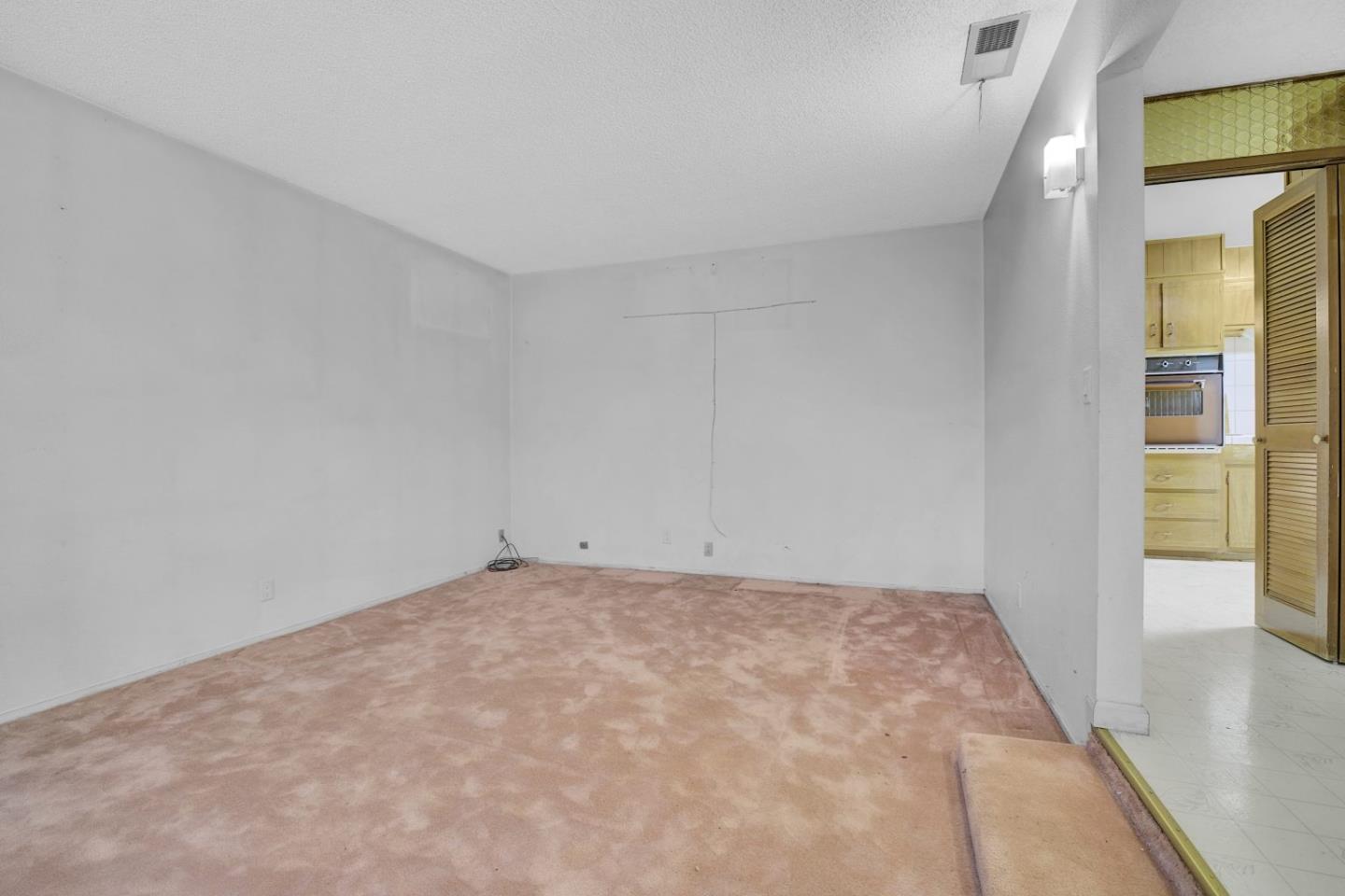 Detail Gallery Image 5 of 41 For 8734 Hermosa Ct, Stockton,  CA 95210 - 4 Beds | 2 Baths