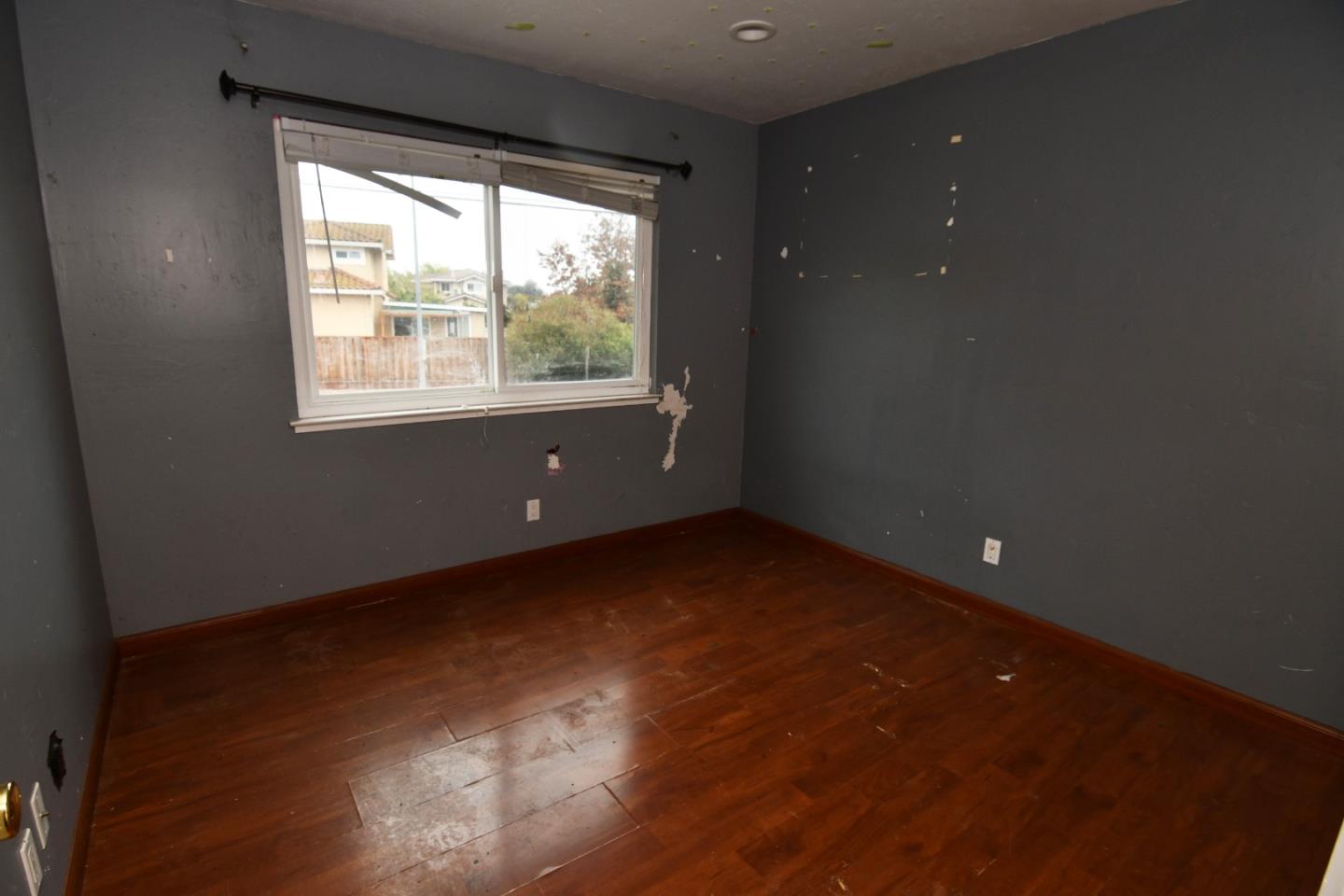 Detail Gallery Image 11 of 20 For 3367 Holderman Dr, San Jose,  CA 95148 - 4 Beds | 2/1 Baths