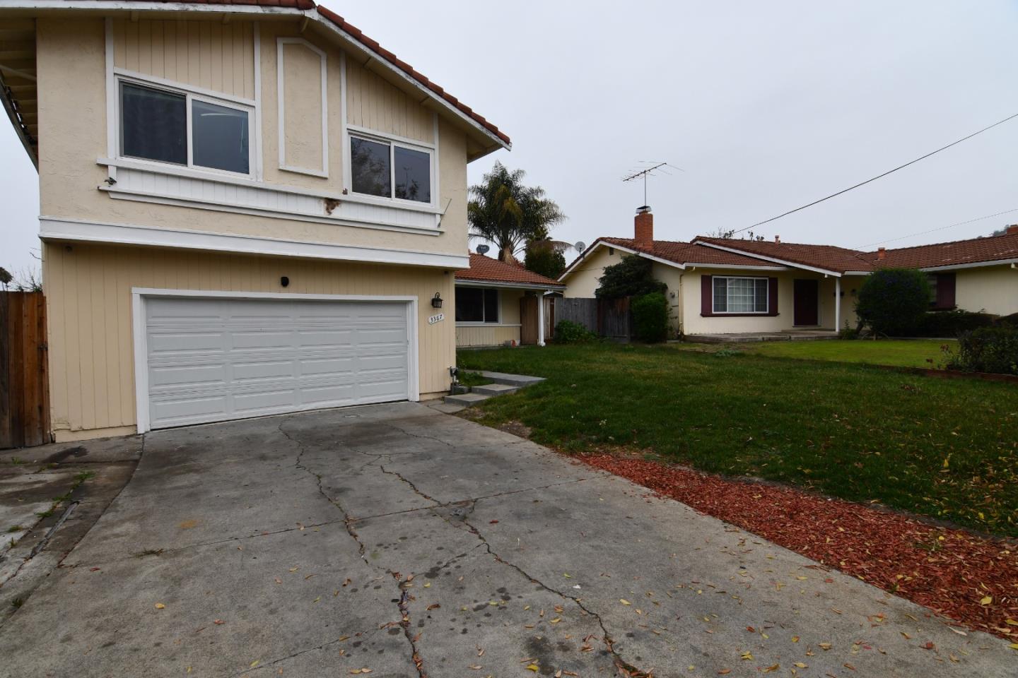 Detail Gallery Image 2 of 20 For 3367 Holderman Dr, San Jose,  CA 95148 - 4 Beds | 2/1 Baths