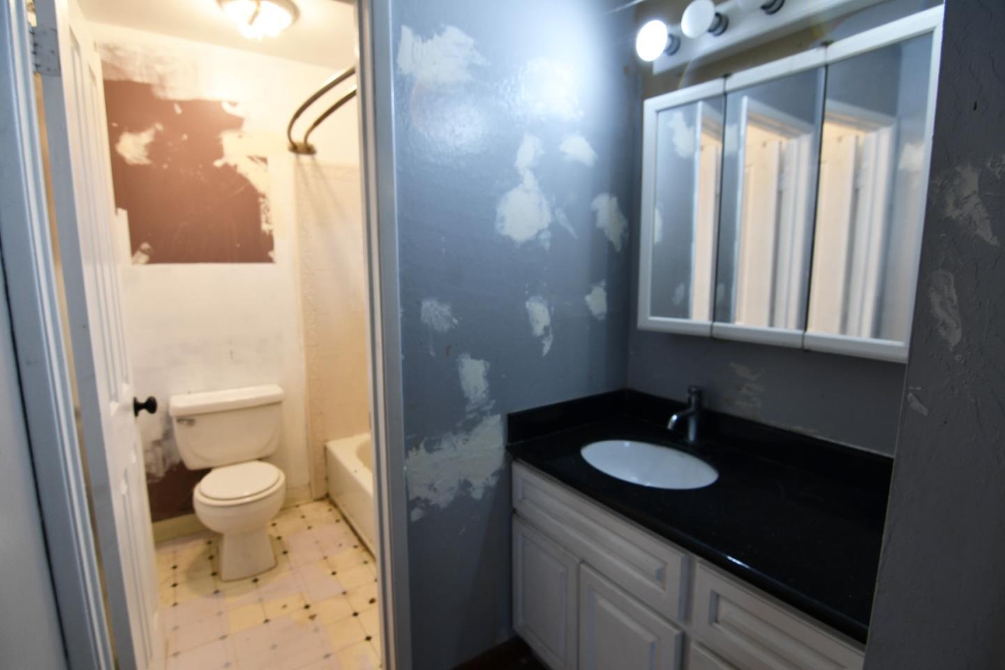 Detail Gallery Image 9 of 20 For 3367 Holderman Dr, San Jose,  CA 95148 - 4 Beds | 2/1 Baths