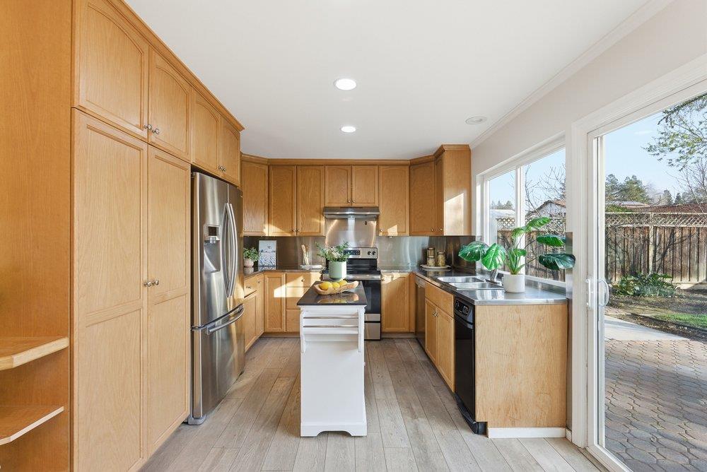 Detail Gallery Image 23 of 47 For 318 Avenida Pinos, San Jose,  CA 95123 - 2 Beds | 2 Baths