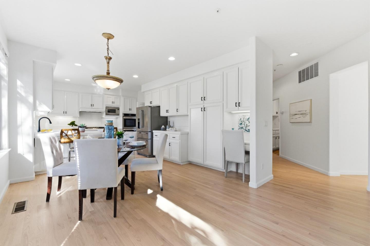 Detail Gallery Image 17 of 51 For 16575 Trail Dr, Morgan Hill,  CA 95037 - 4 Beds | 3 Baths