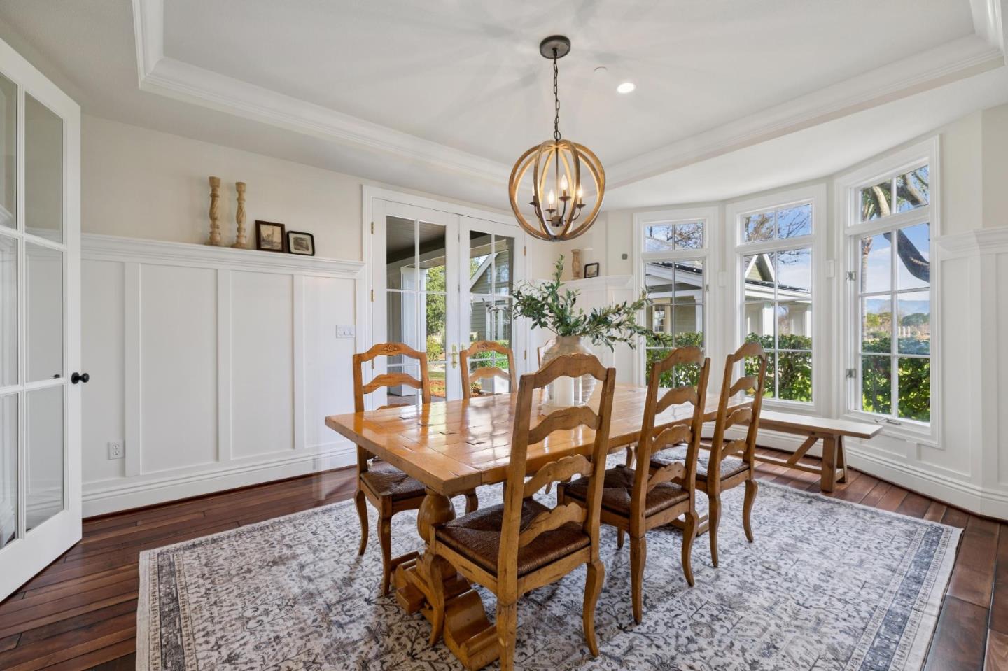 Detail Gallery Image 15 of 89 For 1450 Lakeview Ct, San Martin,  CA 95046 - 6 Beds | 5/1 Baths