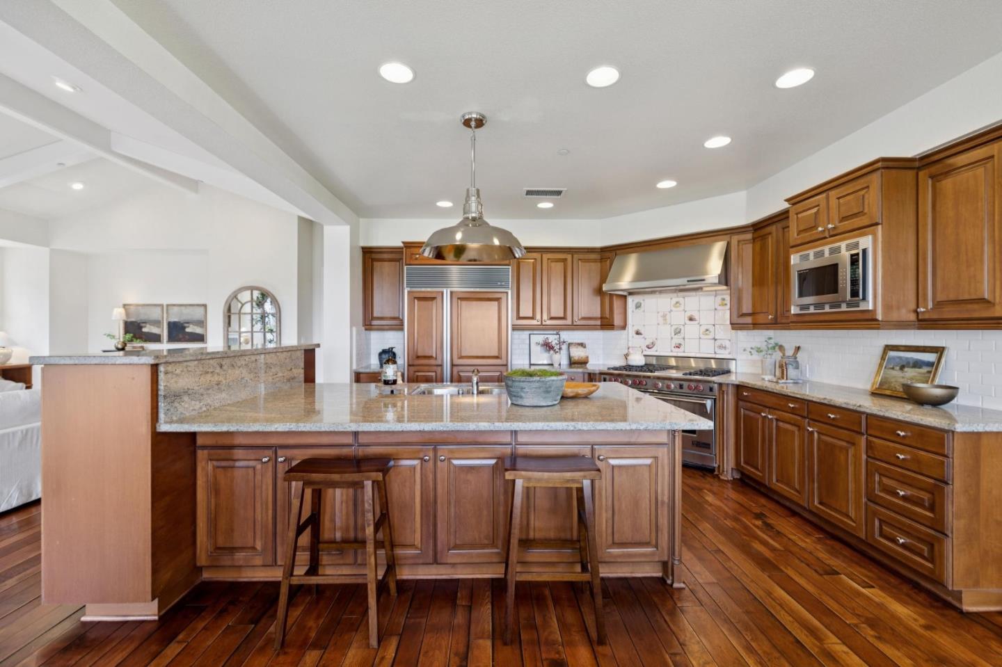 Detail Gallery Image 37 of 89 For 1450 Lakeview Ct, San Martin,  CA 95046 - 6 Beds | 5/1 Baths